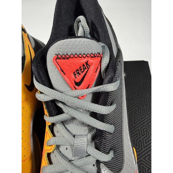 Nike Zoom Freak 2 Shoes Mens Size 9 Black Grey Yellow Basketball CK5424-006 main image 11